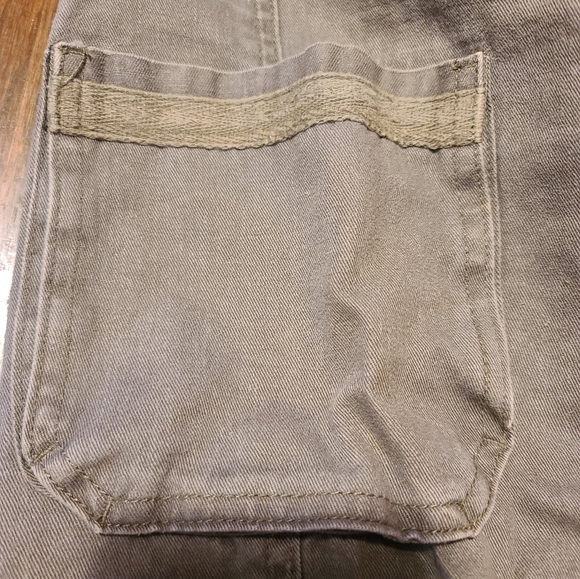 Cooper Key Olive Green Capris 13 - Picture 5 of 10